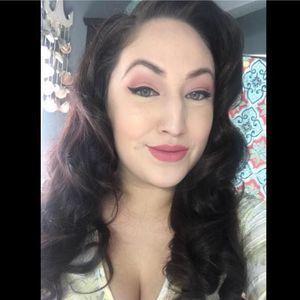 Meet your Posher, Gabriella