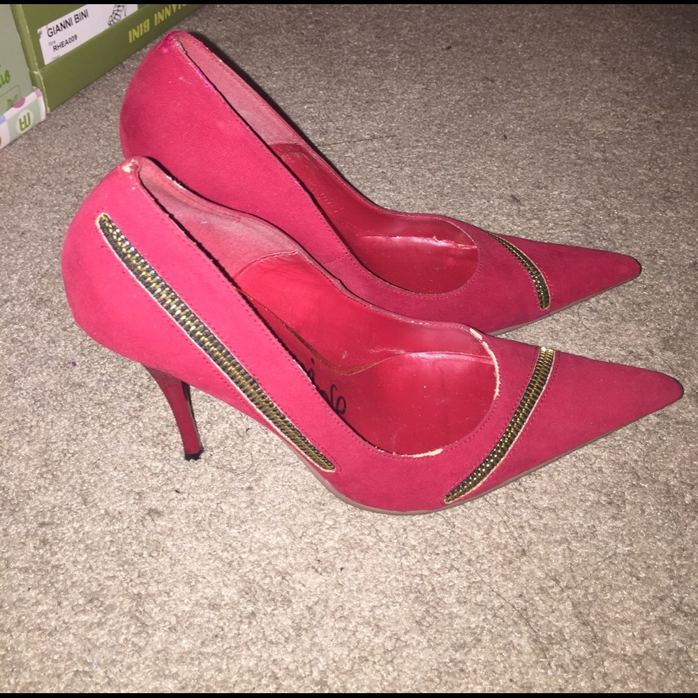 Shoes - Picture 4 of 8