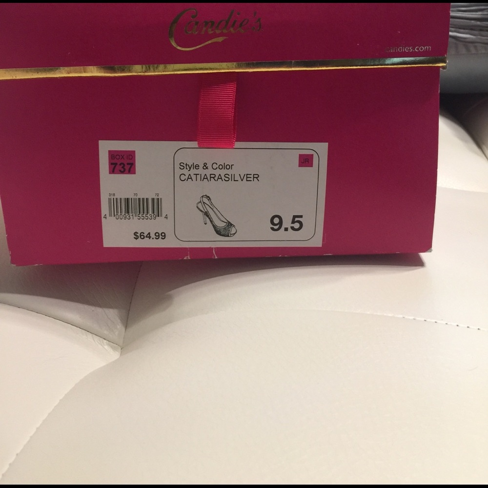🎊SOLD high heel shoes with rhinestones🎊