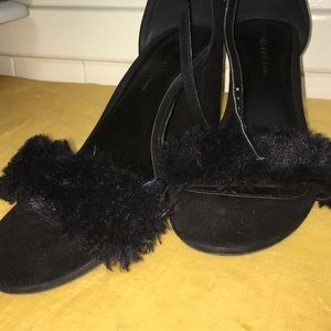 More pictures of fluffy heels