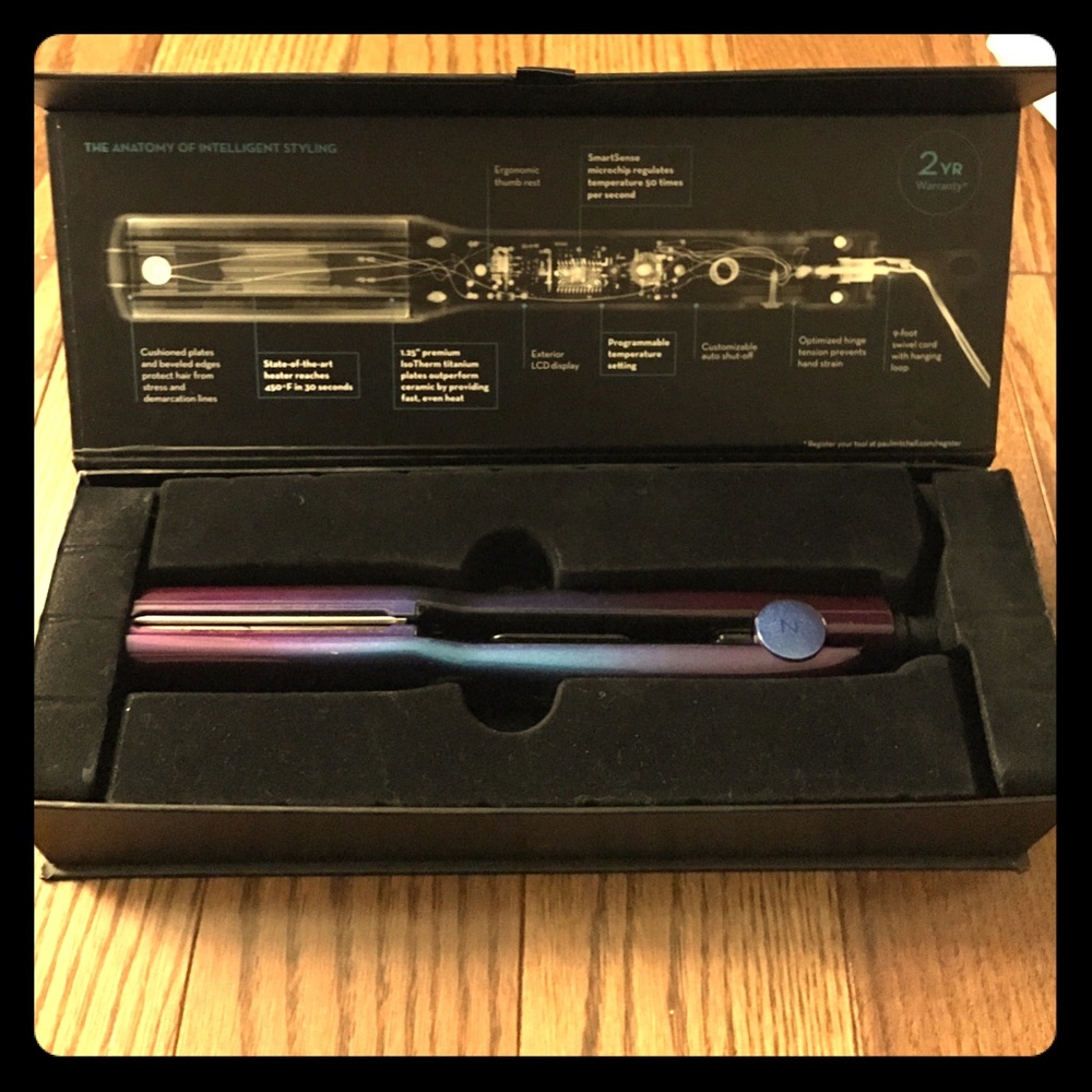 Paul Mitchell Neuro Smooth straightener