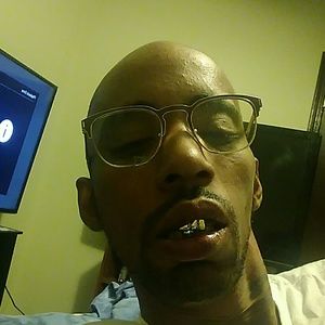 Meet your Posher, Kennith