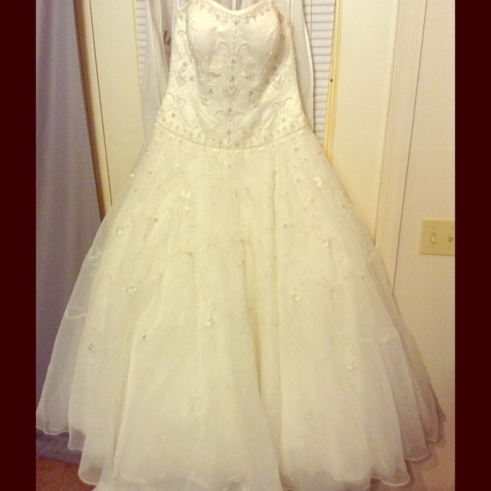 Oleg Cassini ball gown dress brand new