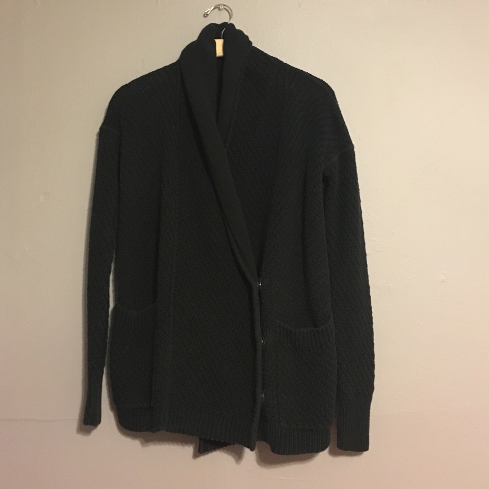 Lululemon Black Sweater