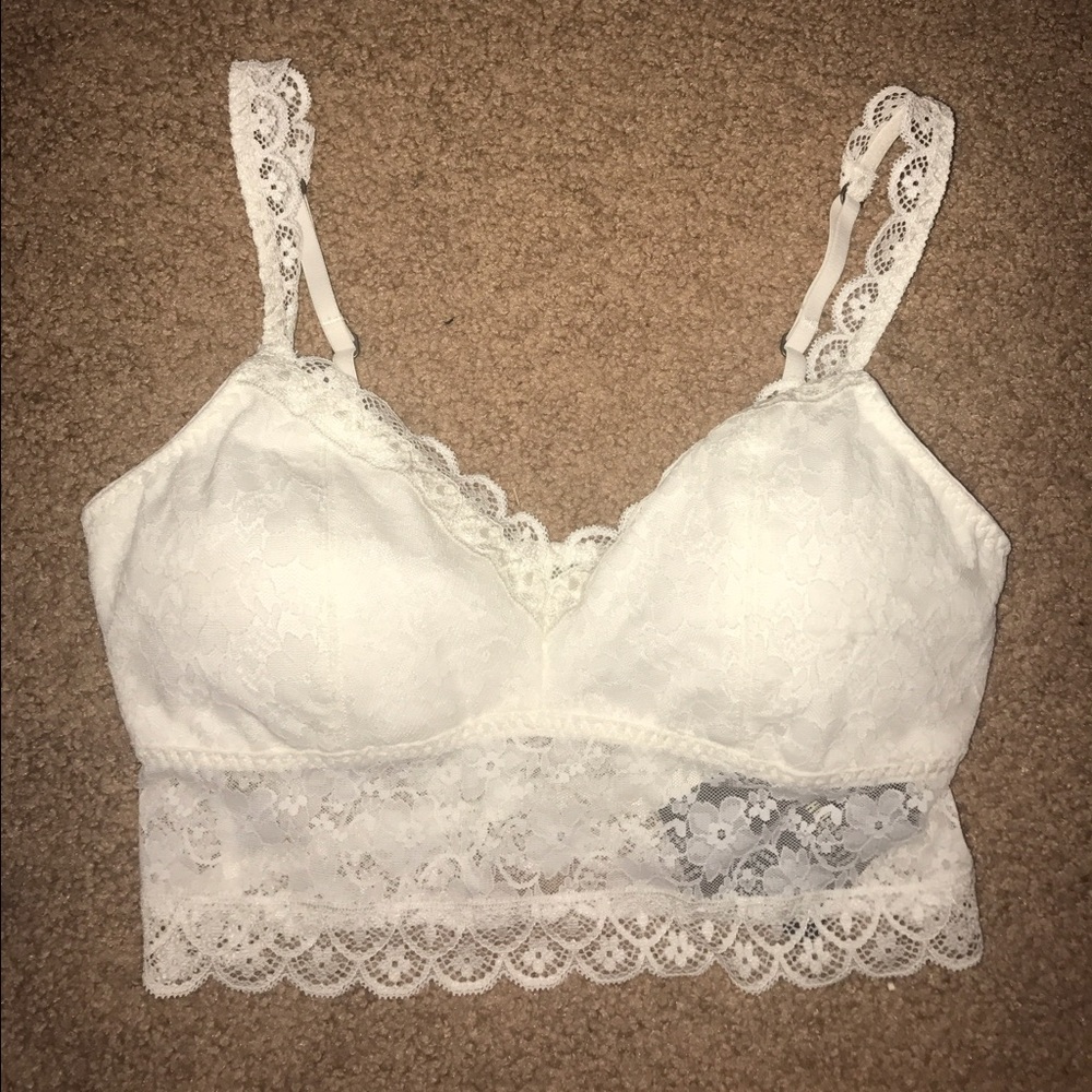 White laces bralette