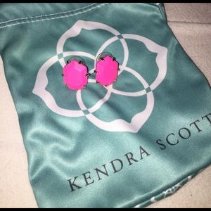 kendra scott hot pink studs