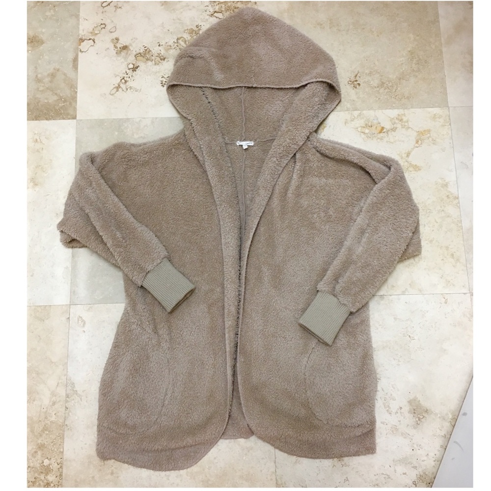 Hem and Thread cardigan sweater