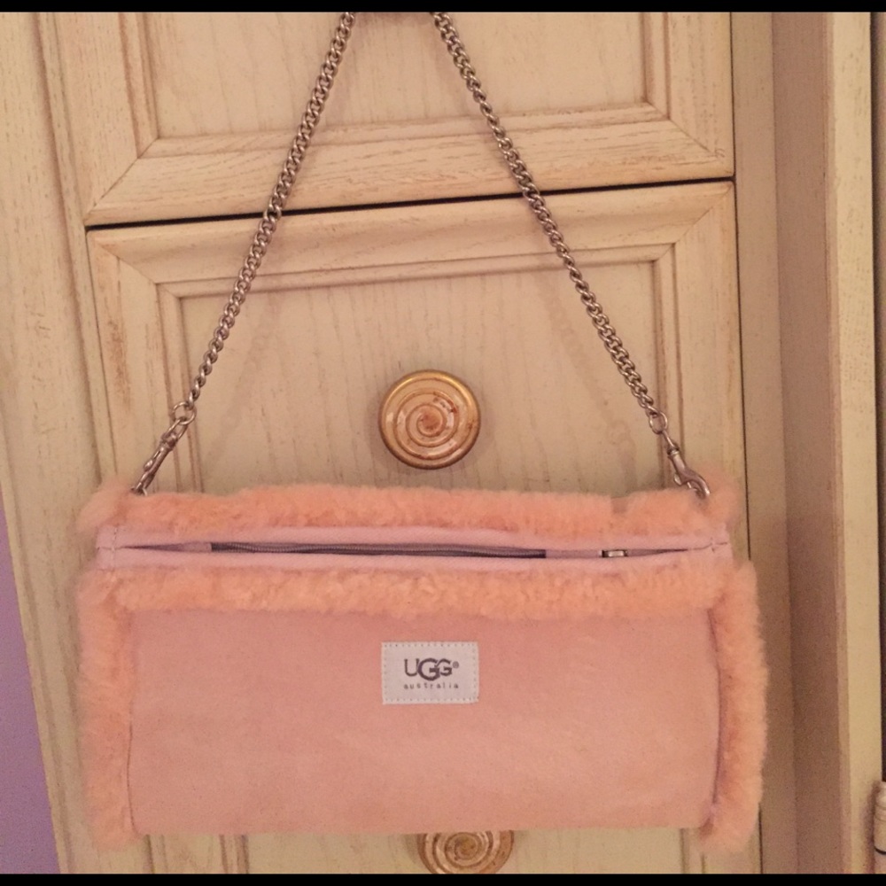 Pink ugg bag