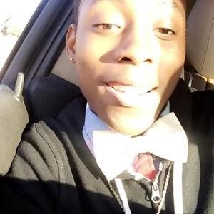 Meet your Posher, Deandre