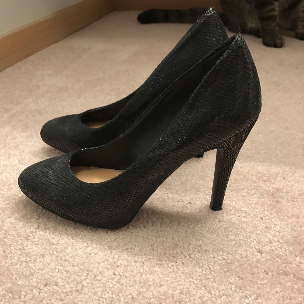 Jessica Simpson pumps
