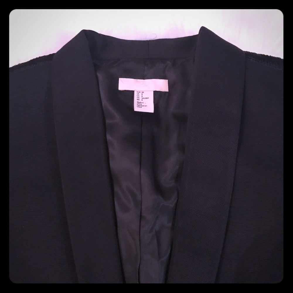 H&M Trend Blazer. NWOT. Size 8US.