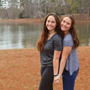 Meet your Posher, Lexi