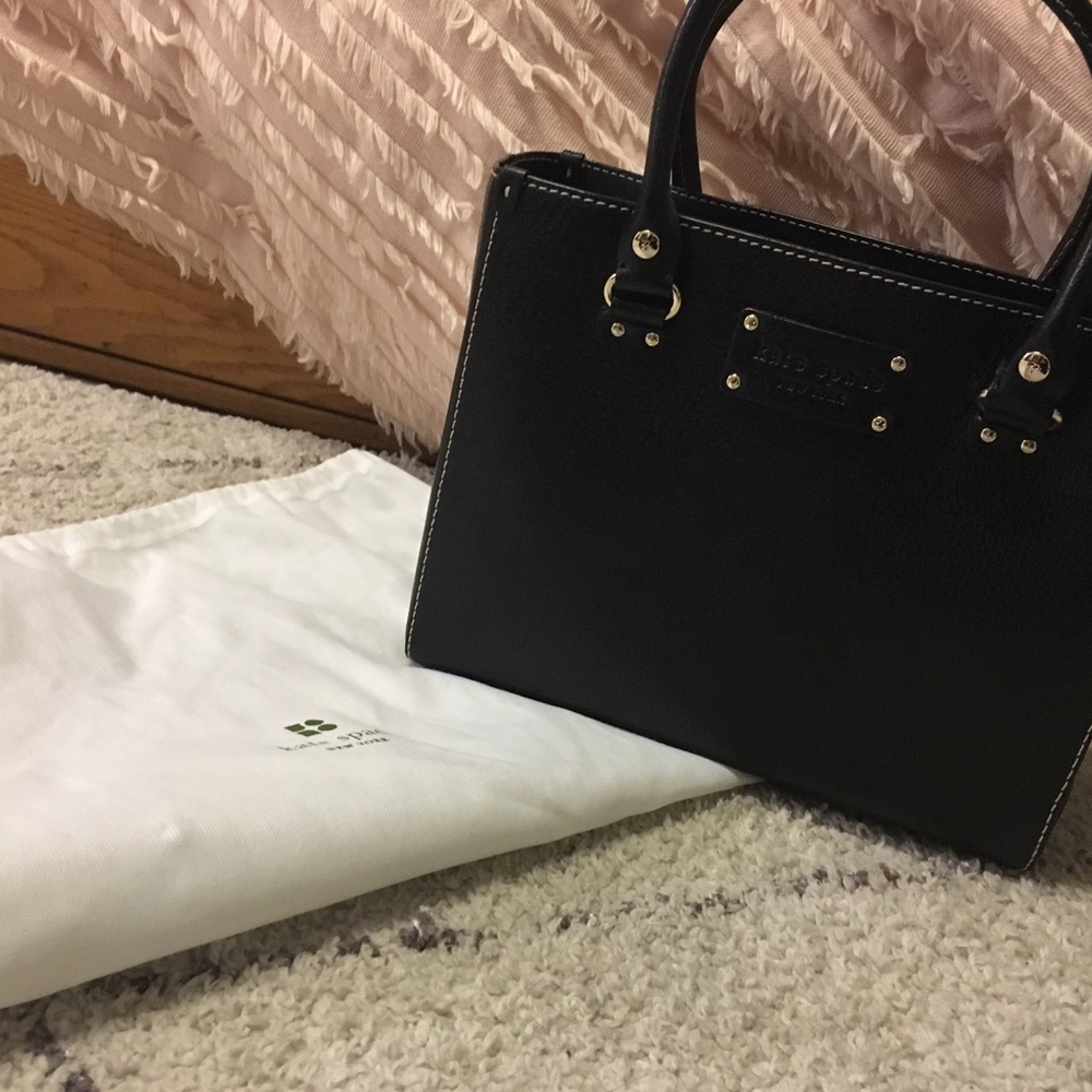 Black Leather Kate spade purse