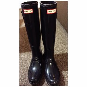 Women's tall black Hunter rain boots size 9