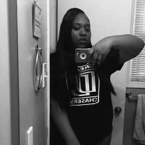 Meet your Posher, Adrianna