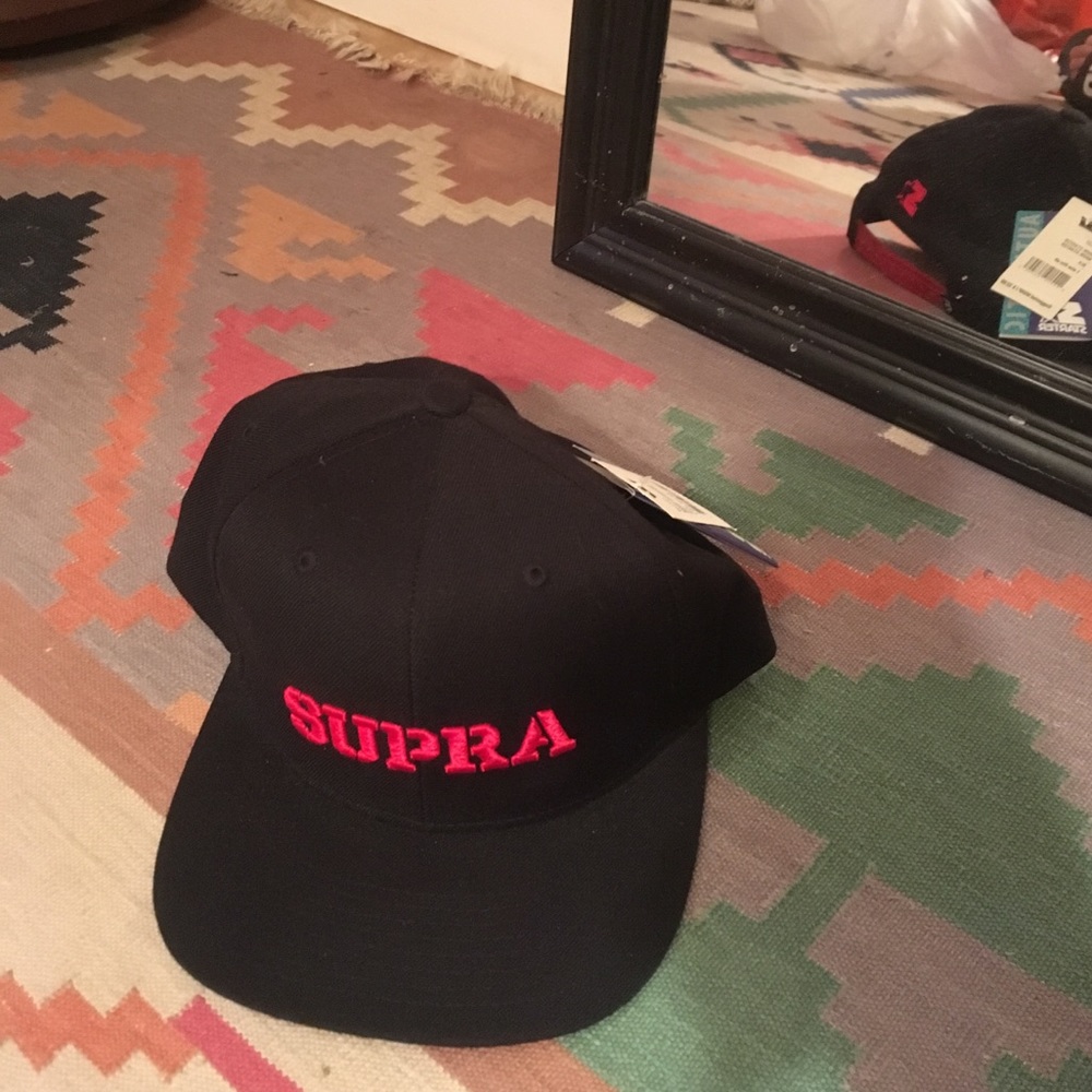 Supra snapback cap