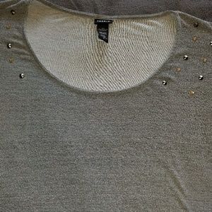 Grey banded-bottom top with metallic studs