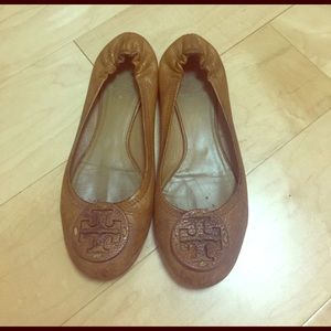 Tory burch Reva camel colored flats