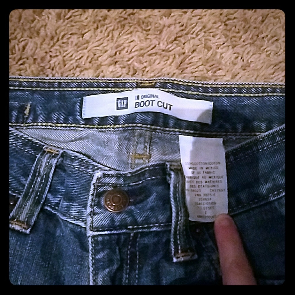 GAP - Picture 2 of 2