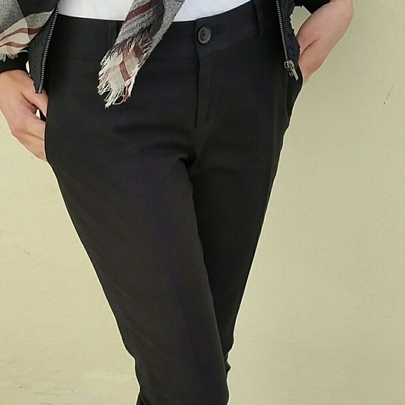 Black Banana Republic Capri Pants - Picture 2 of 3