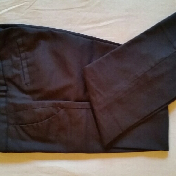 Black Banana Republic Capri Pants - Picture 3 of 3