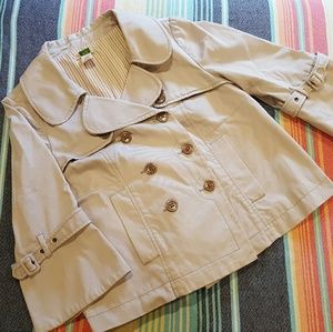 Cropped flair trench coat