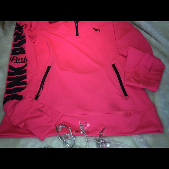 Sold OnⓂ️Victoria Secret 1/4 Zip Ultimate Pullover - Picture 3 of 4