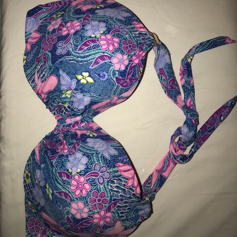 New VS bikini top