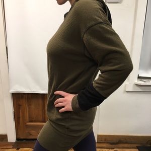FREE PEOPLE LONG HOODIE SWEATER OLIVE GREEN BLACK
