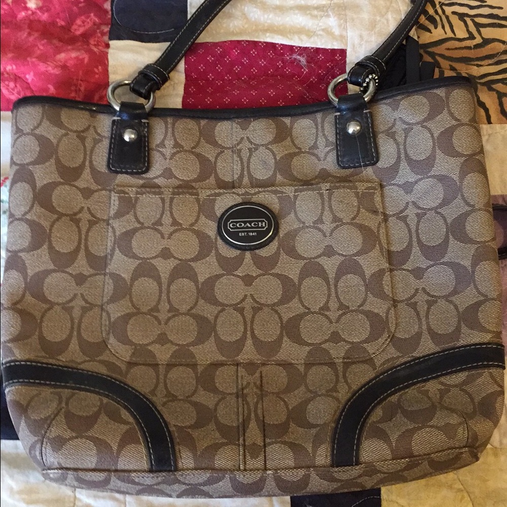 Authentic Coach Purse, like new!!