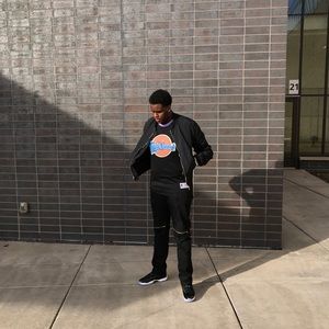 Meet your Posher, Khalid