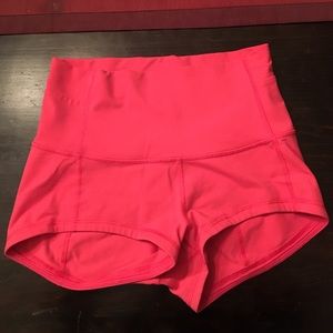 Lulu Wunder under shorts