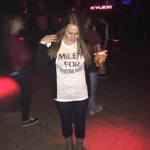 Meet your Posher, Alyssa