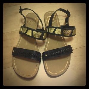 Dolce Vita Daliah black sandal - size 7.5
