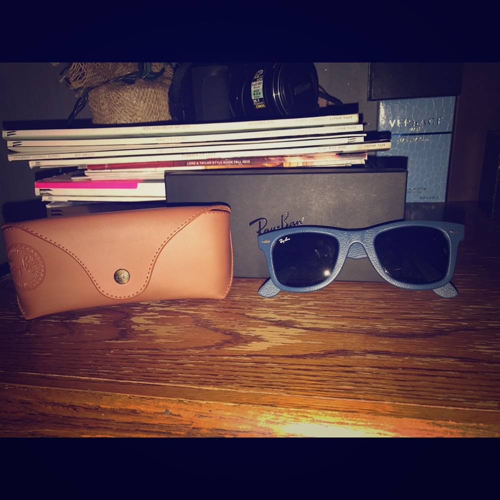 Ray ban blue leather wayfarer