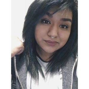 Meet your Posher, Teresa