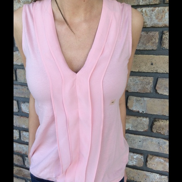 1 SM LEFT - Loft Dressy Tank - NWT - Picture 2 of 6