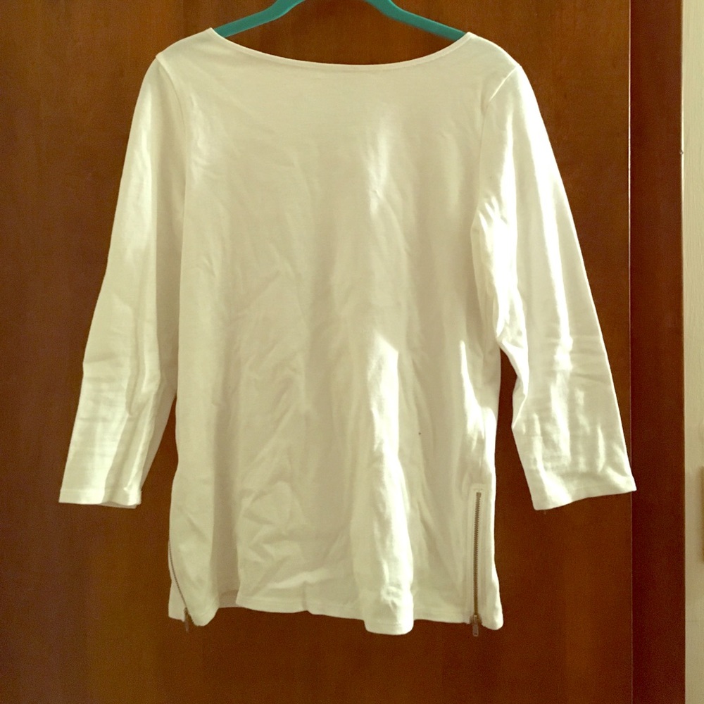 Boat neck white tunic