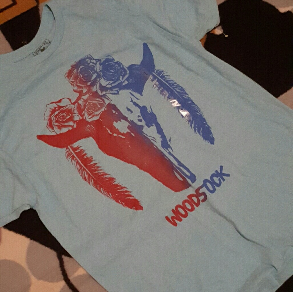 🌟🌟Woodstock Graphic Tee🌟🌟