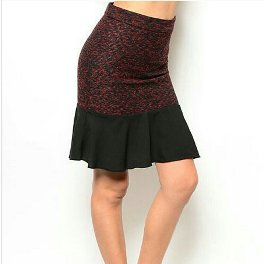  SALE! Red houndstooth skirt - Picture 2 of 6