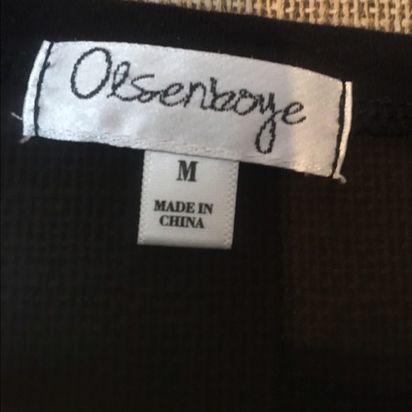 🔥 Graphic black and white tee with sheer back 🔥 - Picture 4 of 4