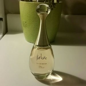 Dior jadore eau de parfum MAKE ME AN OFFER!