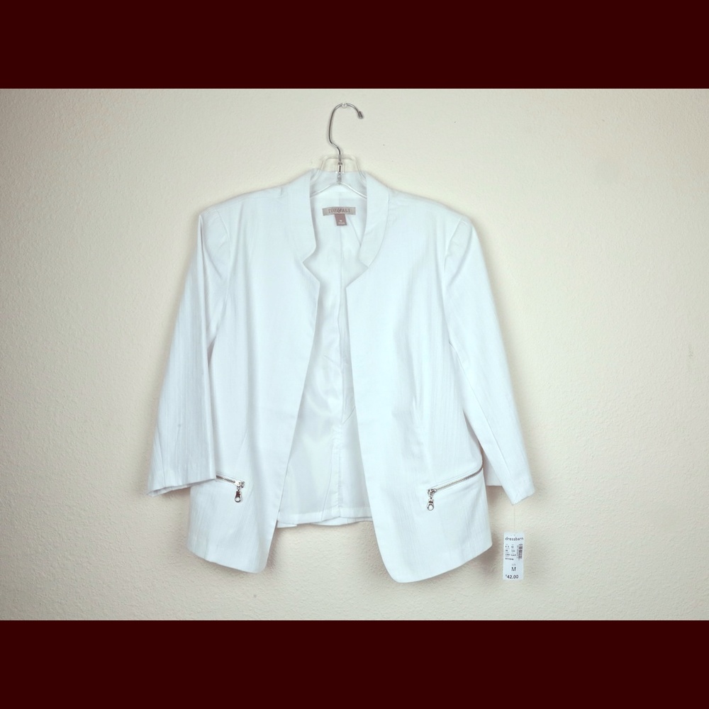 Lovely White Blazer!