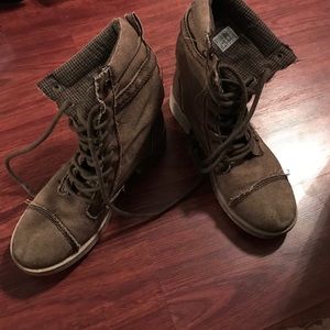 Rocket dog motto boot