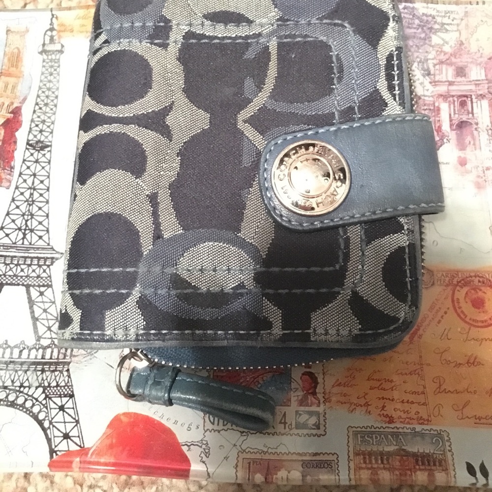 EUC Coach blue C wallet
