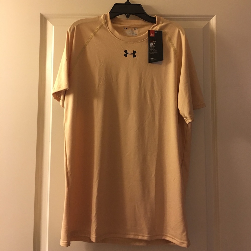 NWT Men's Loose Fit Heat Gear T-Shirt size Small