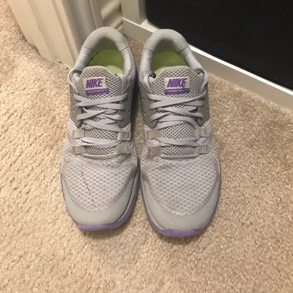 BUNDLE!! Nike and Mizuno running shoes!!!