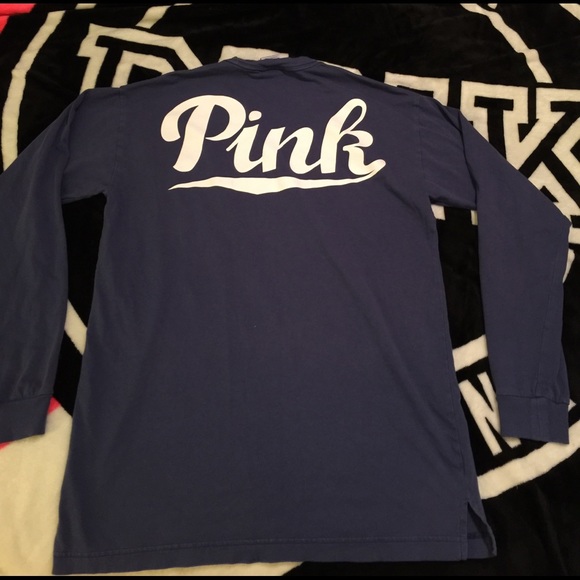 🎀VS PINK navy tee🎀 - Picture 2 of 3