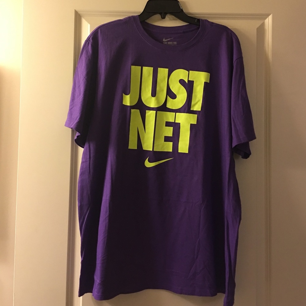 Men's Nike Athletic Cut T-shirt size XXL
