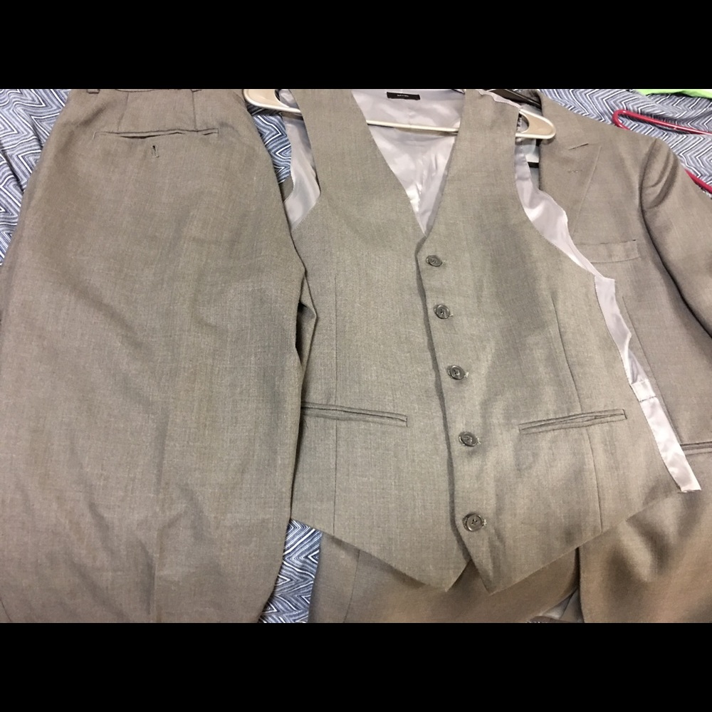 Full JF Ferrar suit: jacket, pants, and vest